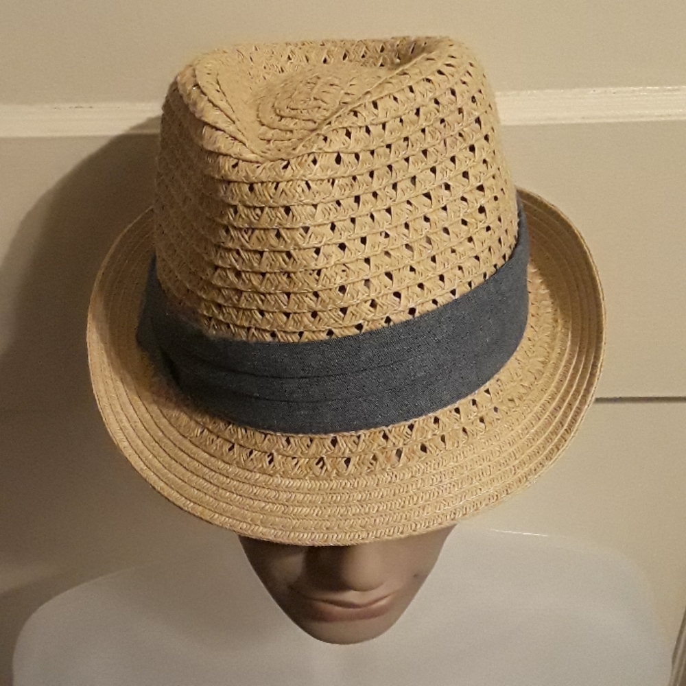 Hat - Picture 3 of 3